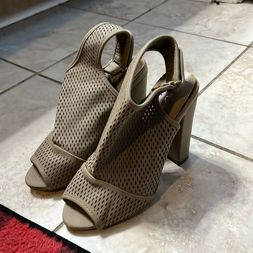 Unisa Faux leather heals